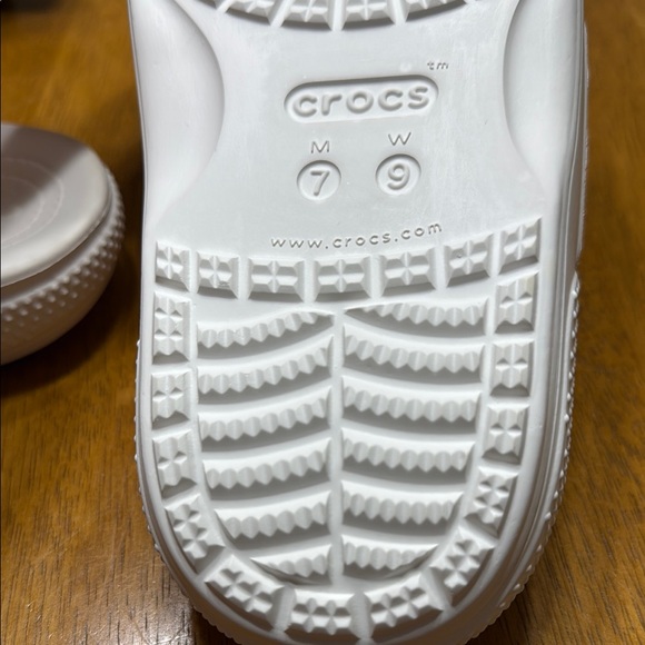 CROCS White Sandals with - Picture 7 of 7